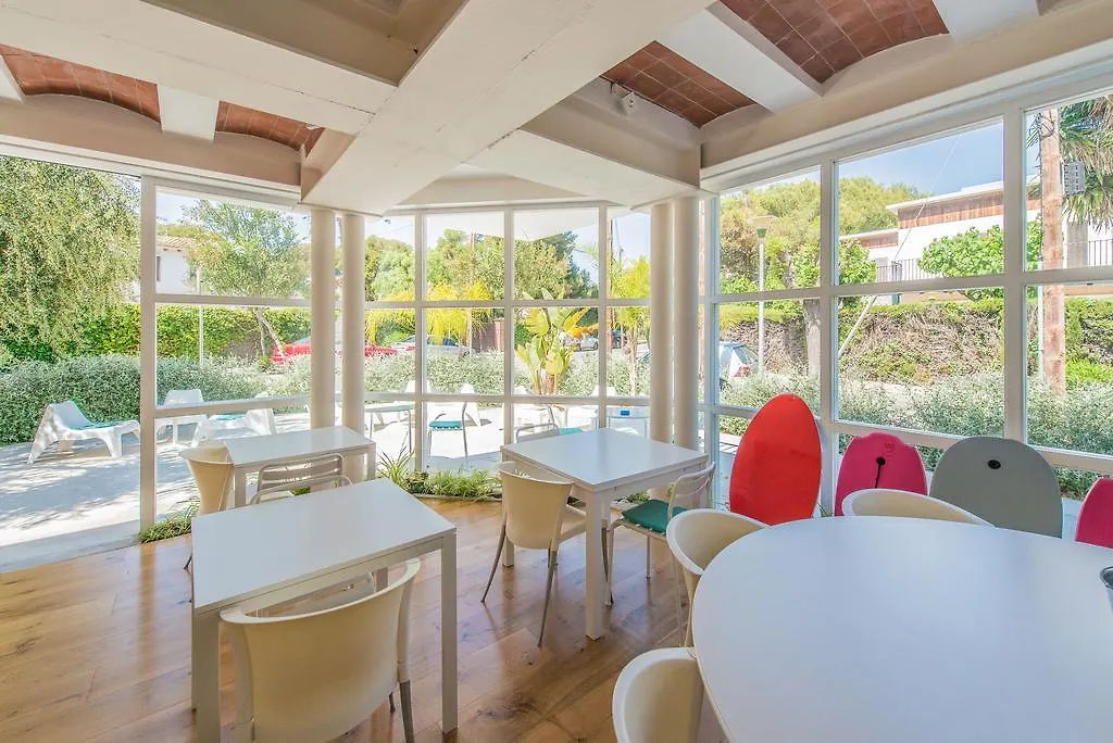 Sitges Beach Hostel