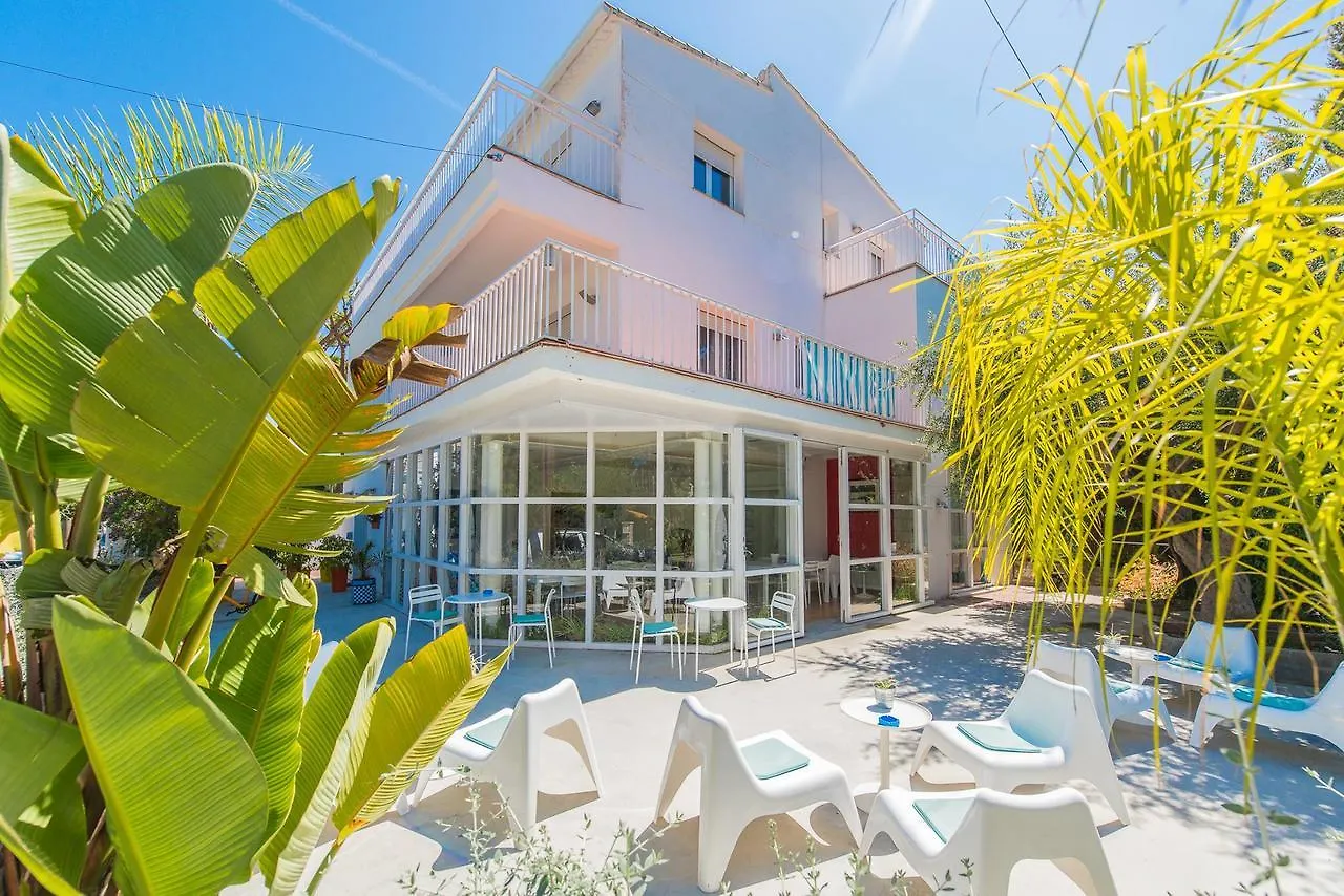 Sitges Beach Hostel